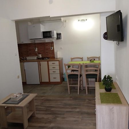 ヴィルUlica Zitna Xxvii Br.12 Apartman Ljevarアパートメント エクステリア 写真